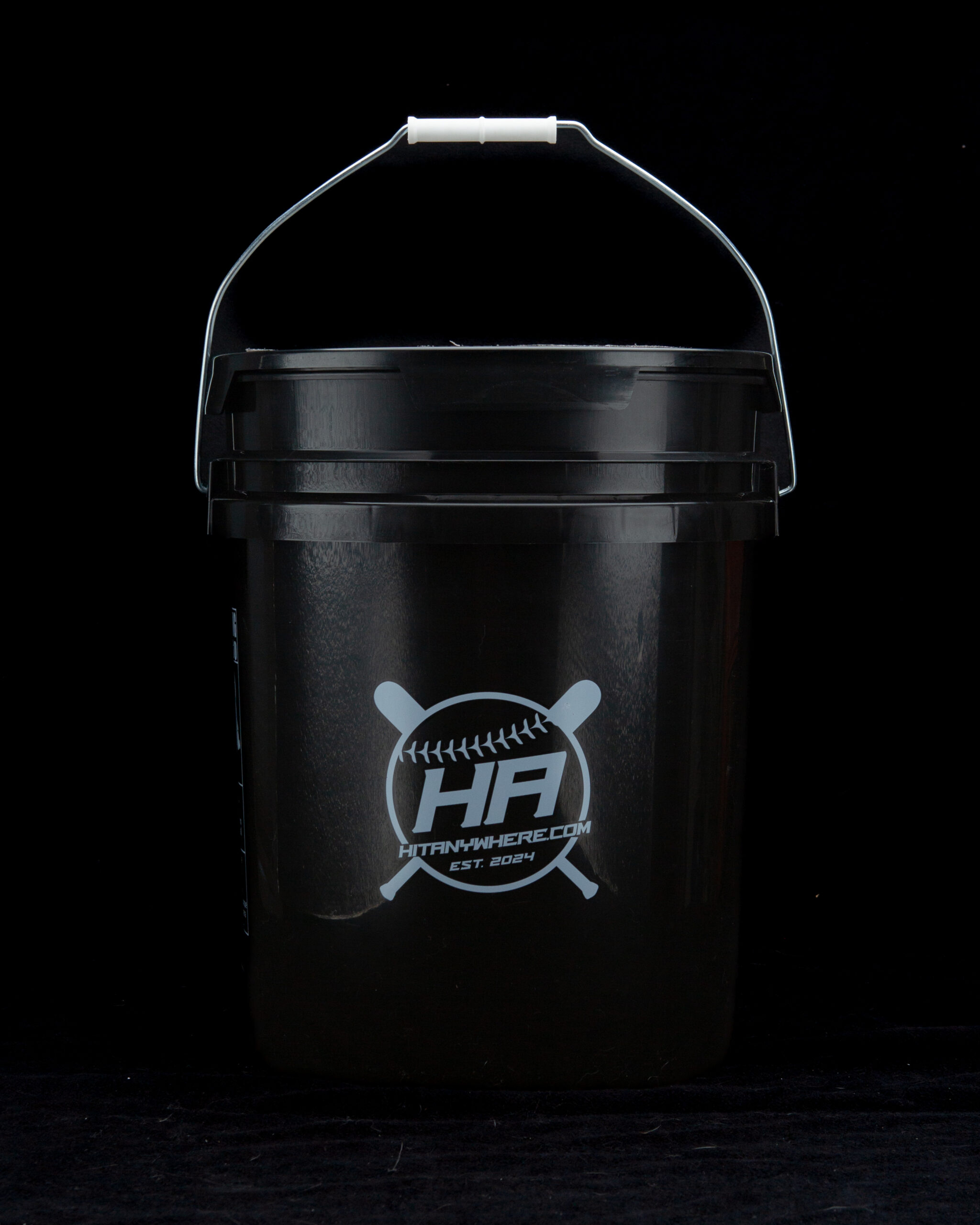 HA Ball Bucket with Padded Lid β Dual-Purpose Seat & Storage
